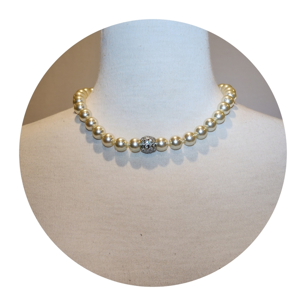 Large Faux Pearl Choker Necklace with Rhinestone Clasp